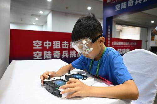 KA, 作过程中将, 机上下翻飞