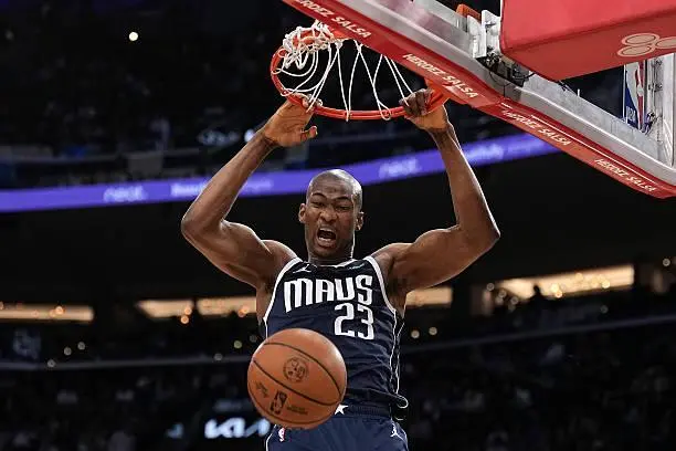 琼斯总共出 琼斯总共出