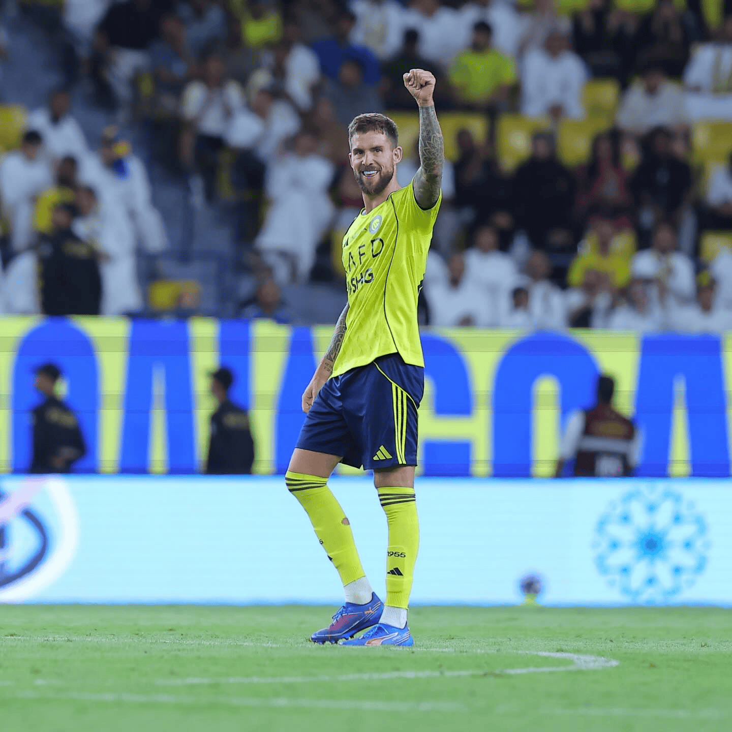 攻入胜利生, 攻入胜利生, 伊尼戈社媒